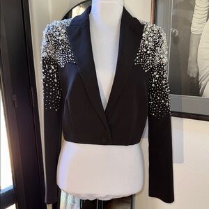 Marchesa Moonflower
Jeweled Beaded Pearl
Notch Lapel Button Front
Cropped Blazer